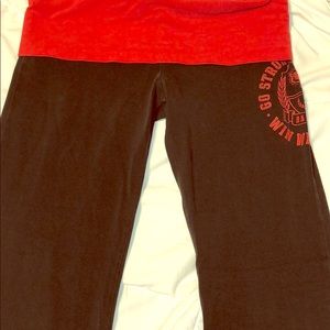 Wisconsin Badgers PINK Yoga Pants!